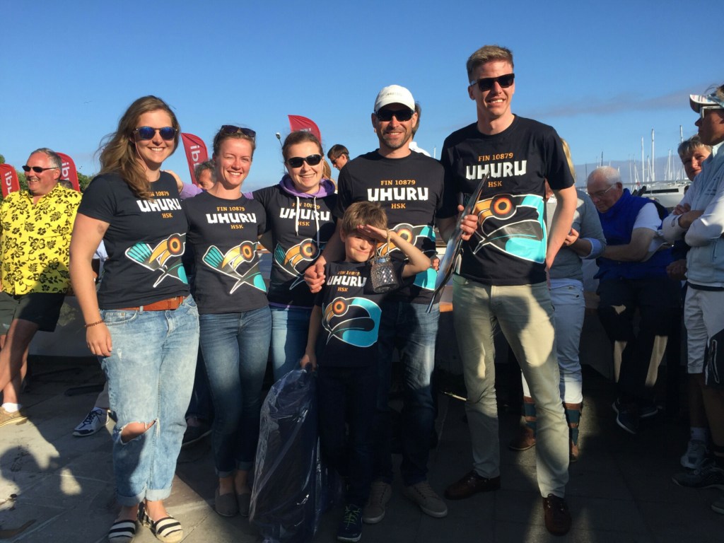 Uhuru Hangon Regatan voittoon 