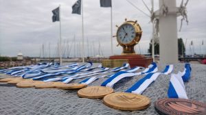 SM-mitalipöytä on katettu